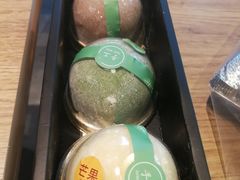-蜜蜂小象·榴莲千层蛋糕(时代汇11栋店)