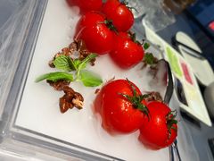 番茄脆菇沙拉-小大董·烤鸭(观景餐厅·南京西路店)