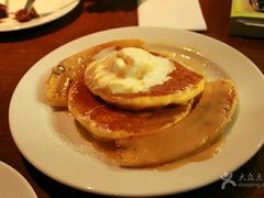 -Pancakes on the rocks(Darling Harbour)