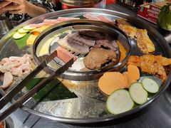 -哈哈碳都·牛肋条无限自助烤肉(台江万达店)