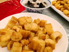 -侬佳蒸菜馆(听潮店)