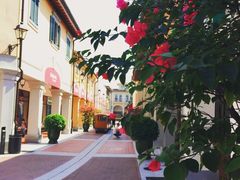 -佛罗伦萨小镇广佛名品奥特莱斯(疏港路店)