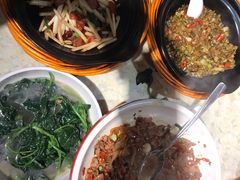 -味上湘菜馆(岳麓山店)
