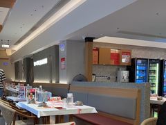 -肥肥虾庄·金牌油焖大虾(汉口城市广场店)
