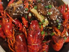 -巴厘龙虾·榜首油焖大虾(音乐学院·沿江酒馆店)