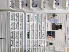 -诺柯视眼镜-蔡司依视路官方工厂店(淞南一店)