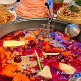 烟台这家冰店吃不够‼️一整颗番茄茶尊好喝