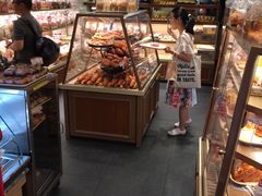 面包甜点陈列柜-山崎面包(静安久光店)