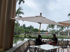-亚龙湾希尔顿自助餐厅·海鲜·烧烤·沙滩BBQ·现场乐队