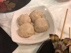 花膠雲吞-鲜入围煮花胶鸡海鲜火锅