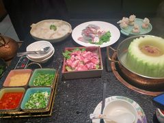 -得意咚瓜·顺德鱼生·冬瓜火锅(深圳首店)