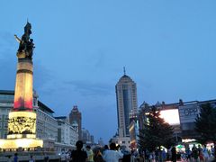 -人民防洪胜利纪念塔