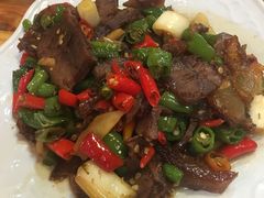 -小锅巴纳西餐厅