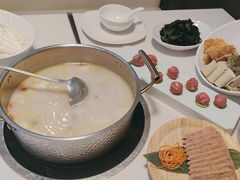 -煲王粤菜餐厅(中侨中心店)
