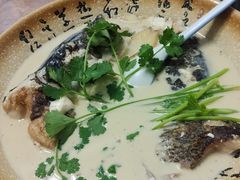 招牌鱼头汤-75幢私房菜馆