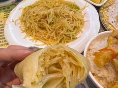 -东北风味思缘食府(对湖路店)