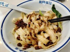 -程胖娃重庆小面(嘉禾金铂店)