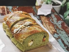 菠菜蒜蓉芝士-仙峰天然面包(迎宾路店)