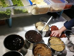 -钢管厂五区小郡肝串串香(奥克斯广场锦城万达店)