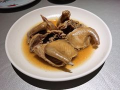 招牌盐水乳鸽-维园悦谱·海派家常菜(乌鲁木齐南路店)