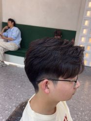 -苏豪美发S A L O N烫发染发
