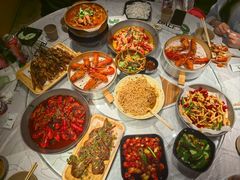 -巴厘龙虾·榜首油焖大虾(音乐学院·沿江酒馆店)