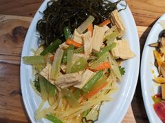 -山河屯铁锅炖(哈西站店)