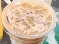 焦糖玛奇朵（冰/大杯）-星巴克(西藏路店)