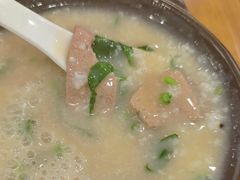 生滚猪肝菠菜粥-盈田盈粥庄(博山东路店)
