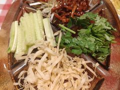 -老郑家东北春饼(龙悦居店)