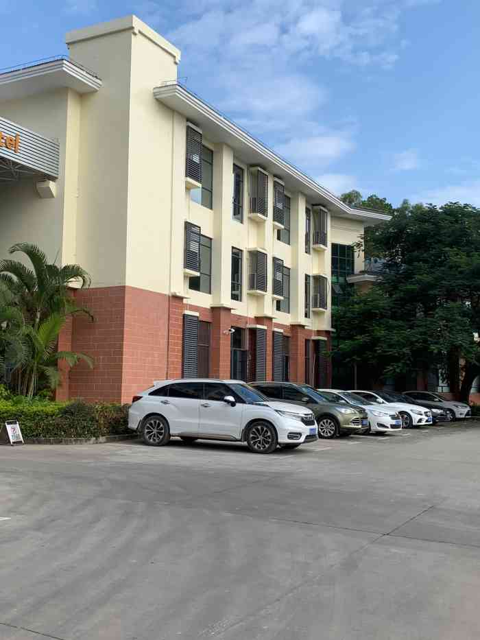 启腾奥林宾馆-"还可以,比较方便,菜品口味中规中矩."-大众点评移动版