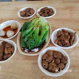 人均30多块钱就能吃饱，性价比超高。推荐，大家冲冲冲！
