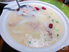 云豆肚片汤-深巷家味馆.湖北头牌红烧鱼头拌饭(黄陂店)