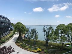 -上海滴水湖皇冠假日酒店