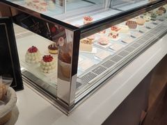 -潮一不贰·西式简餐·法式甜品(外滩店)
