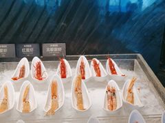 -雍容荟帝王蟹活龙虾展台自助(IFS黑金店)