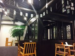 -猫的天空之城概念书店(杭州南宋御街店)