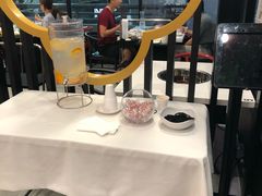 -DaLongYi Hot Pot 大龙燚火锅