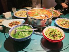 -牟记江湖重庆地标特色菜鱼蛋海鲜羊蝎子(巴南区黑金冠十多年好店)