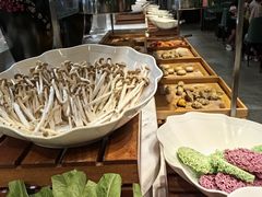 -金滏山烤肉·海鲜·火锅自助餐厅(襄阳万达店)