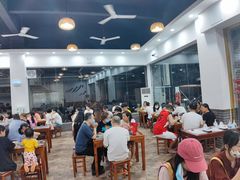 大堂-黄师奶甜品店