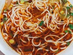 -牛一嘴·兰州牛肉面·大盘鸡(财富中心店)