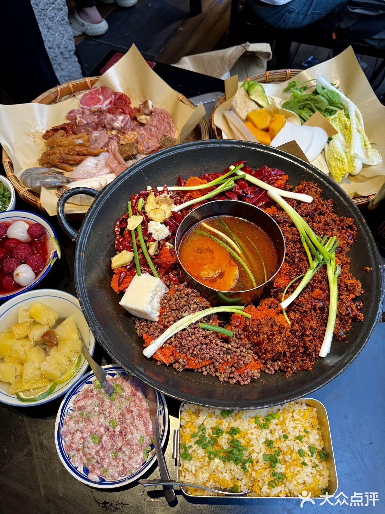 昆明！！市集火锅好吃到惊掉下巴！！！