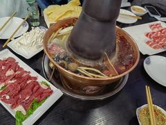 -楼外楼大刀肉传统火锅居(幸福街店)