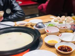 -好彩猪肚鸡(正弘城店)