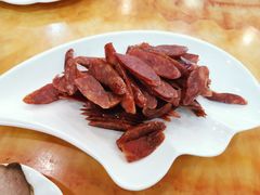 -李连贵熏肉美食酒楼(东市商贸店)