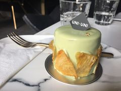 -UNI UNI(环亚凯瑟琳店)