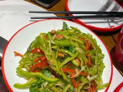 -玺炖·中国铁锅炖(虹桥天街店)