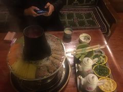 -嘎咓讓咘藏餐厅(团结新村店)