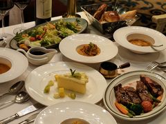 -龙虾酒吧扒房(宁波香格里拉店)